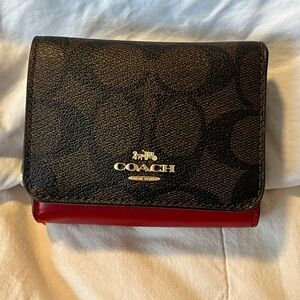 Coach Women's Small Trifold Wallet in Signature Canvas, Brown - 1941 Red